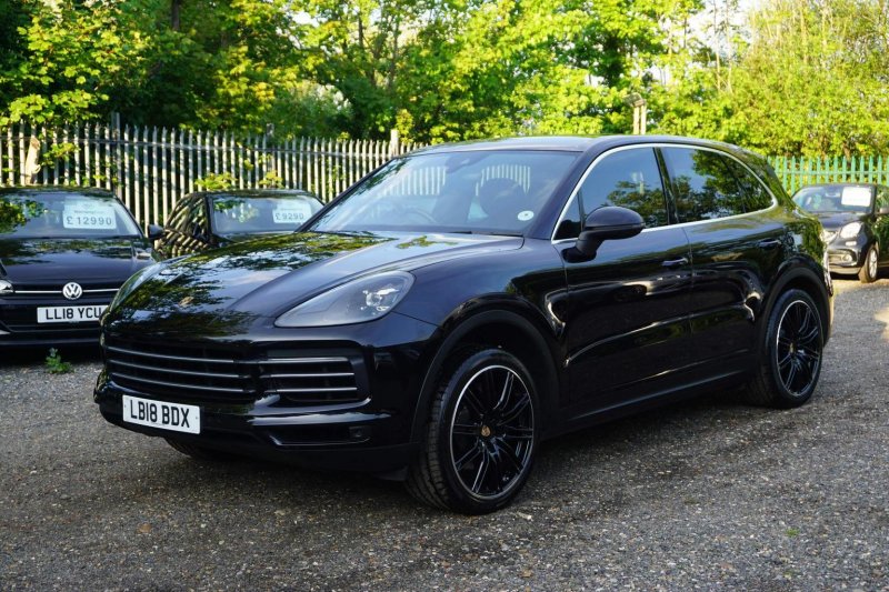 PORSCHE CAYENNE