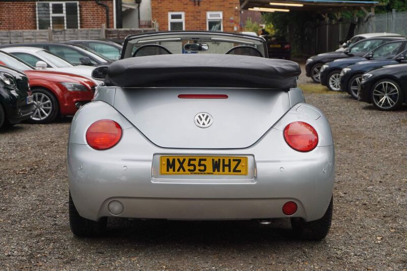 VOLKSWAGEN BEETLE