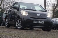 TOYOTA IQ