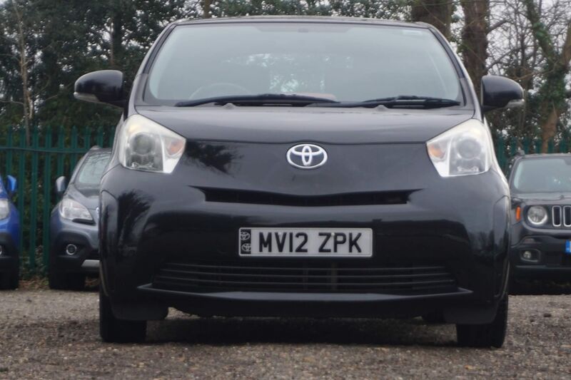 TOYOTA IQ