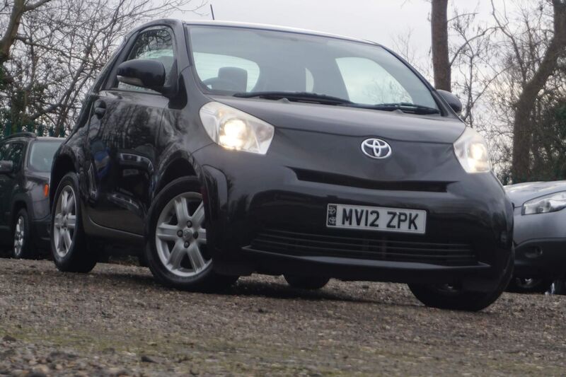 TOYOTA IQ