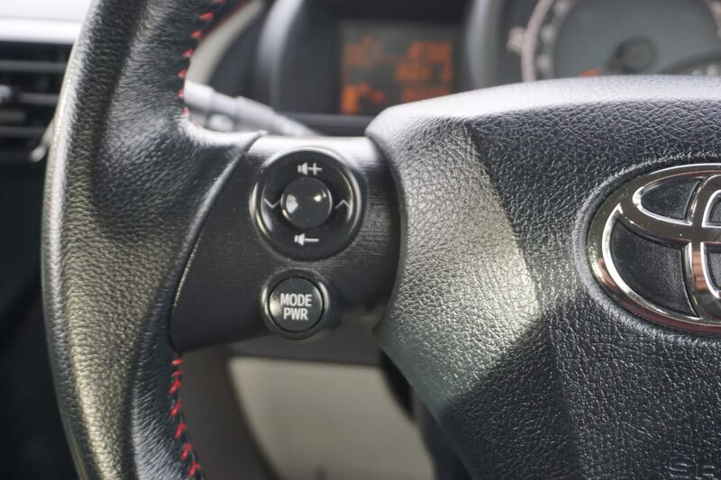 TOYOTA IQ