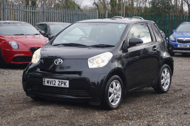 TOYOTA IQ