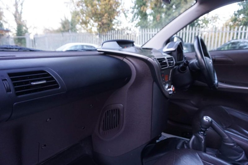 TOYOTA IQ