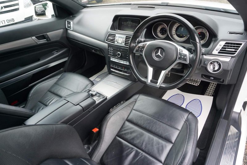 MERCEDES-BENZ E CLASS