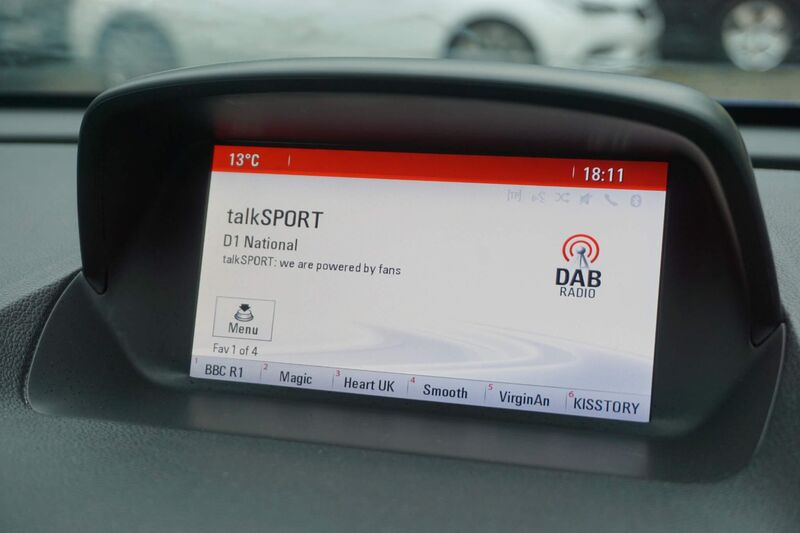 VAUXHALL MOKKA