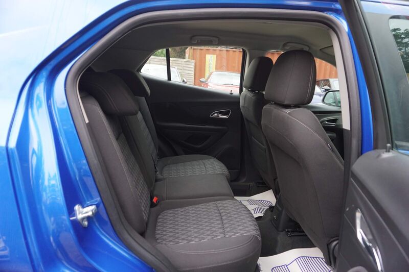 VAUXHALL MOKKA