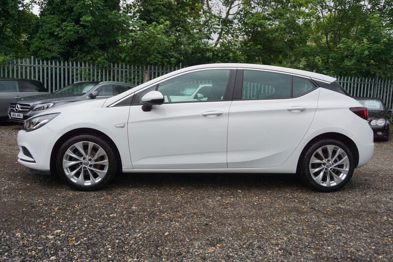 VAUXHALL ASTRA
