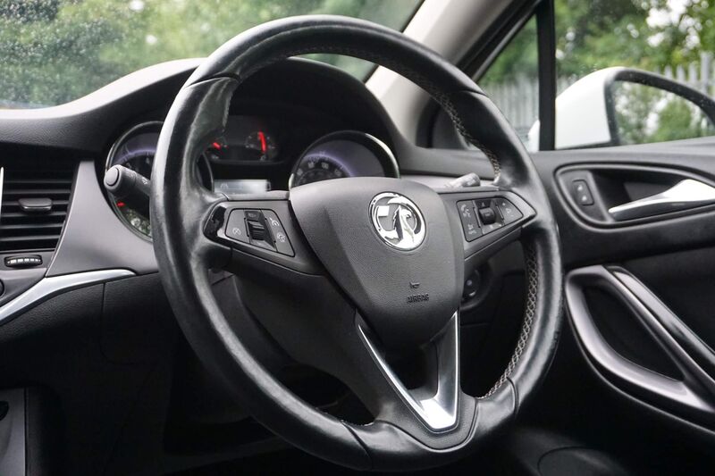 VAUXHALL ASTRA