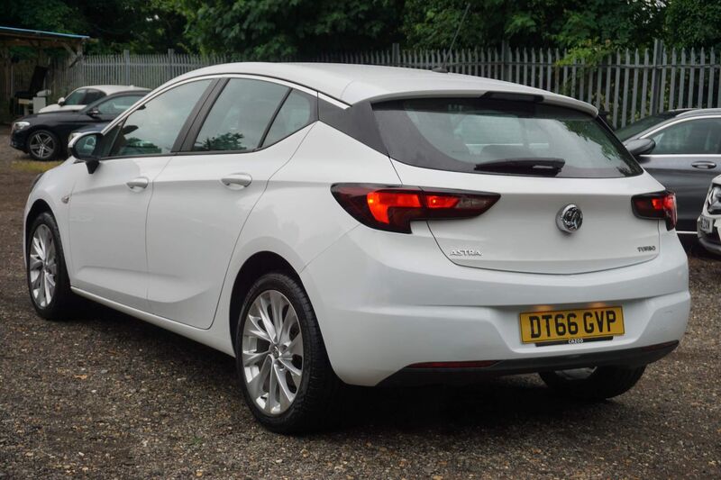 VAUXHALL ASTRA