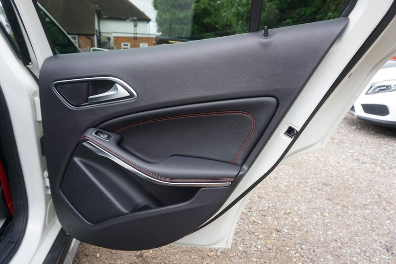 MERCEDES-BENZ GLA CLASS