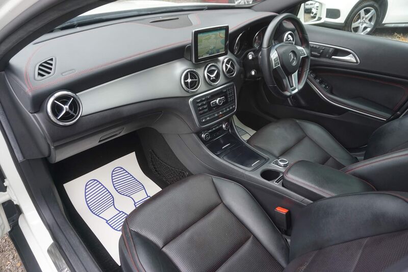 MERCEDES-BENZ GLA CLASS