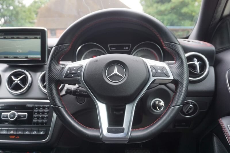 MERCEDES-BENZ GLA CLASS