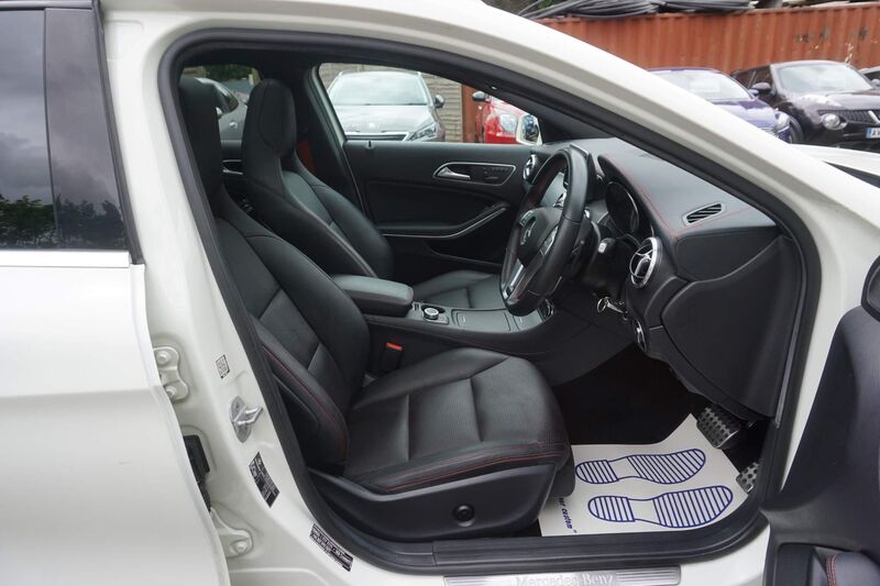 MERCEDES-BENZ GLA CLASS