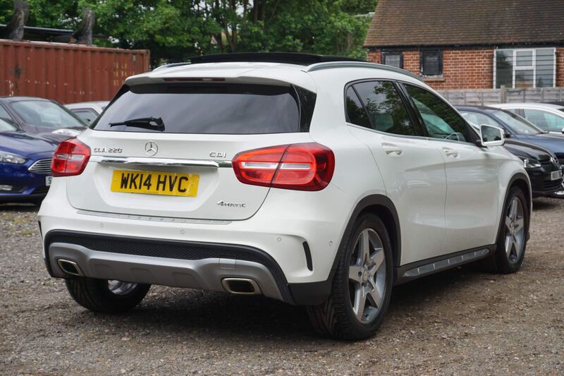 MERCEDES-BENZ GLA CLASS