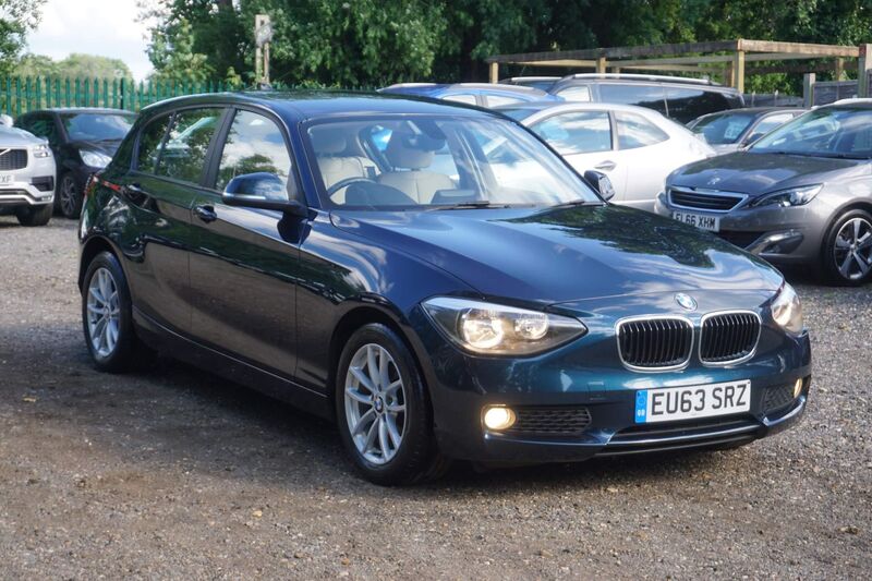 BMW 1 SERIES
