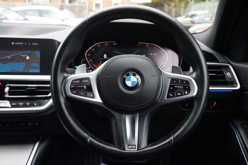 BMW 3 SERIES