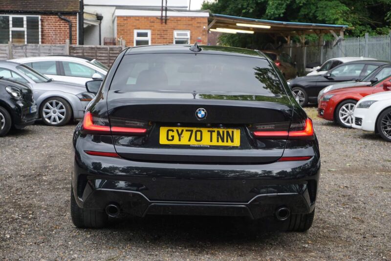 BMW 3 SERIES