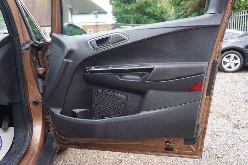 FORD B-MAX