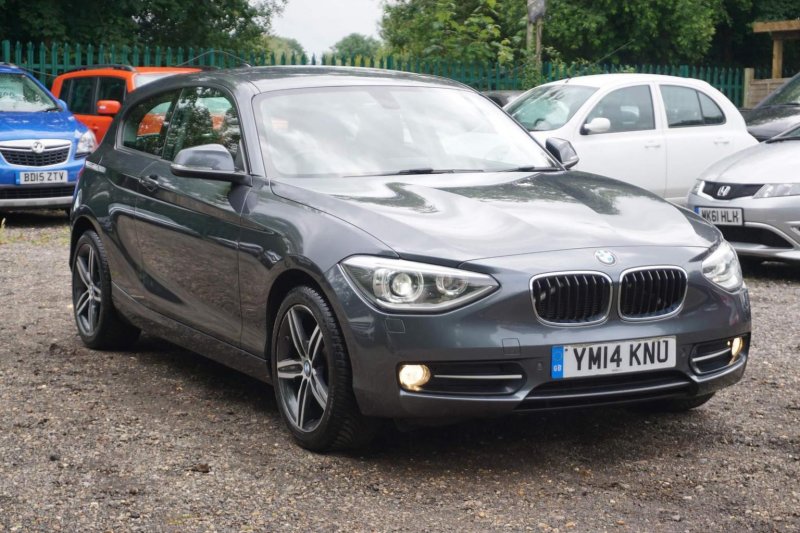 BMW 1 SERIES