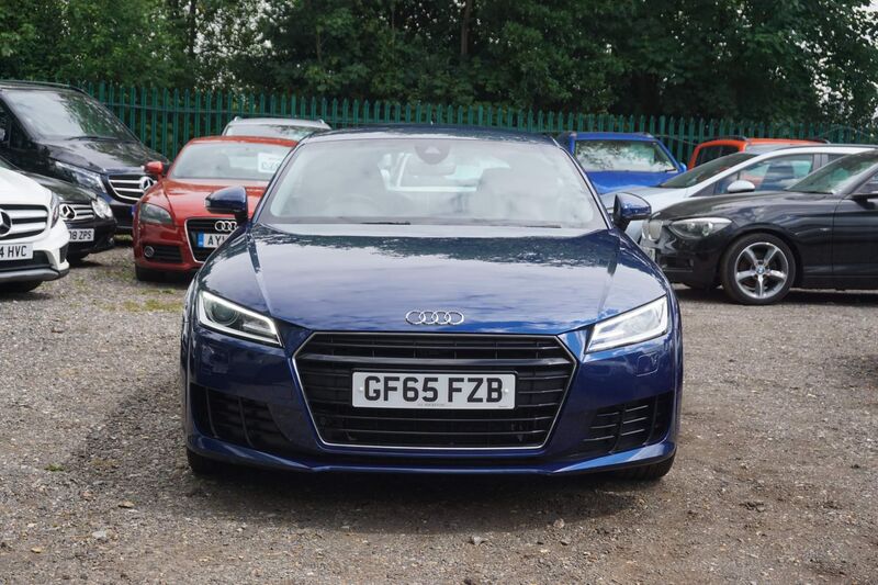 AUDI TT