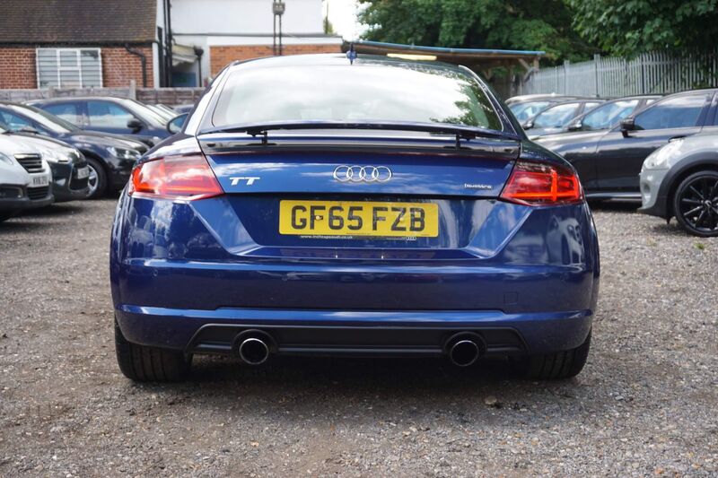 AUDI TT