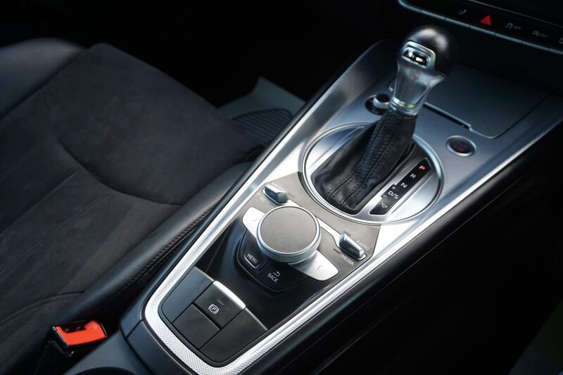 AUDI TT