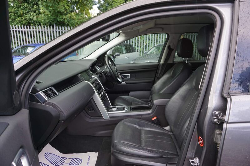LAND ROVER DISCOVERY SPORT