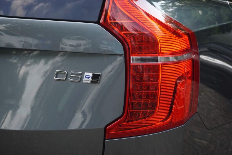 VOLVO XC90