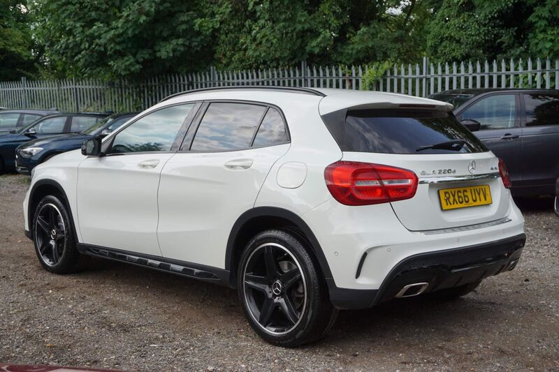 MERCEDES-BENZ GLA CLASS