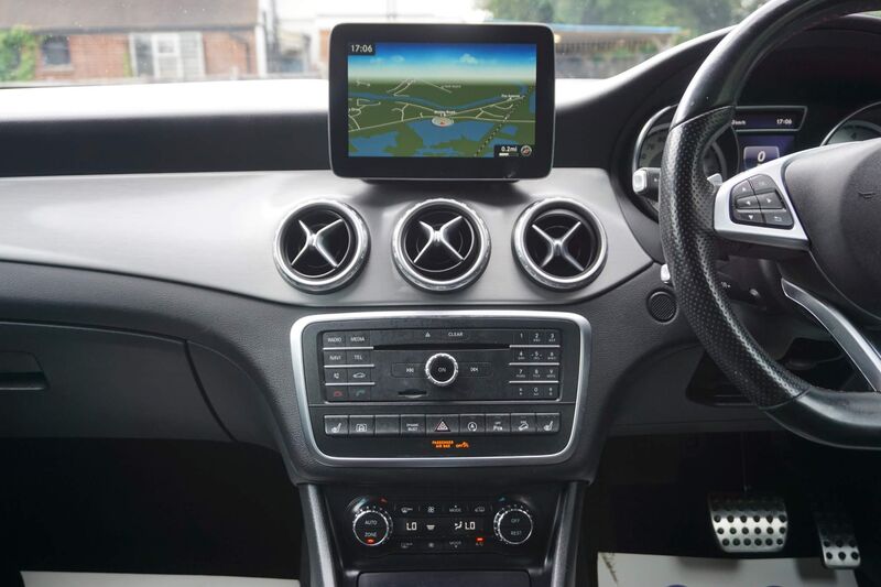 MERCEDES-BENZ GLA CLASS