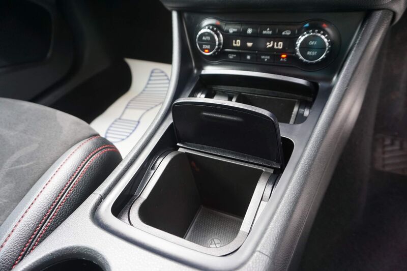 MERCEDES-BENZ GLA CLASS