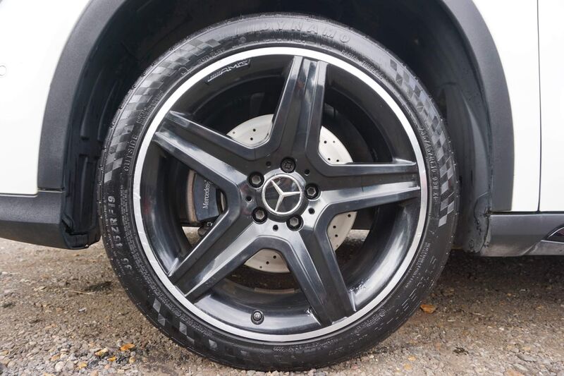 MERCEDES-BENZ GLA CLASS