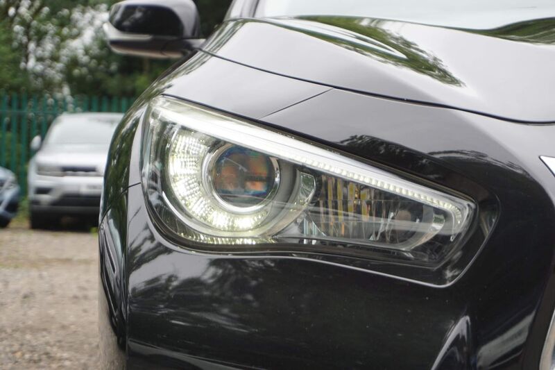 INFINITI Q50