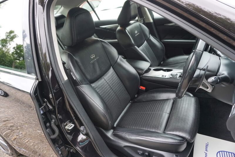 INFINITI Q50