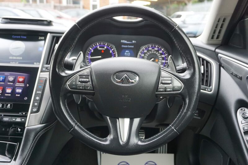 INFINITI Q50