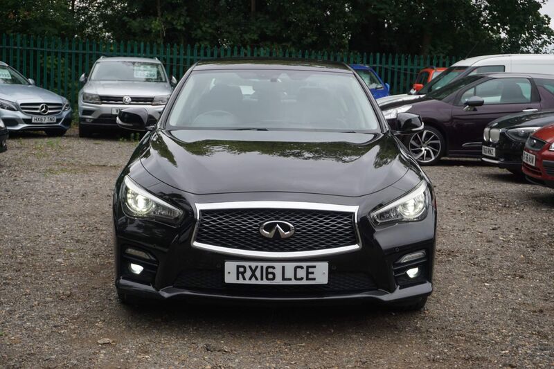 INFINITI Q50