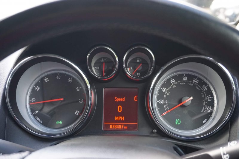 VAUXHALL ASTRA