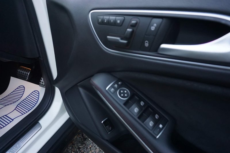 MERCEDES-BENZ GLA CLASS