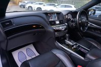 INFINITI Q70