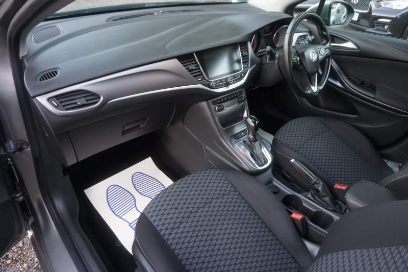 VAUXHALL ASTRA