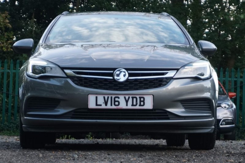 VAUXHALL ASTRA