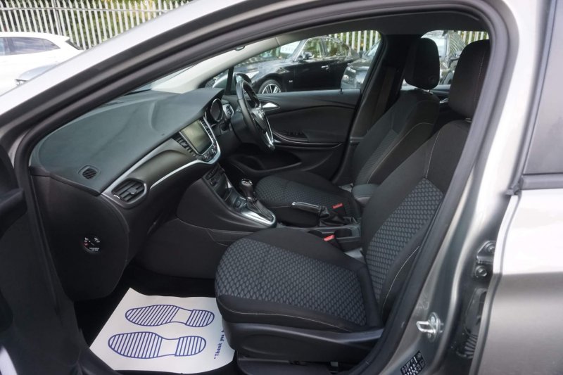 VAUXHALL ASTRA