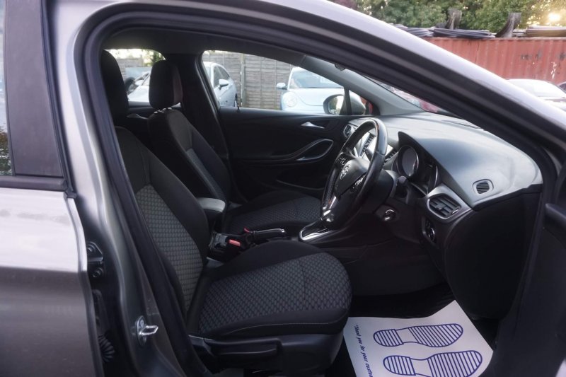 VAUXHALL ASTRA