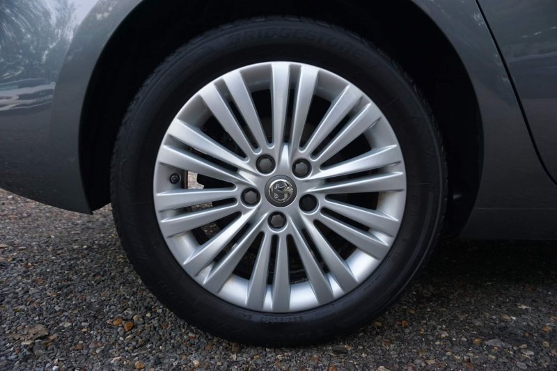 VAUXHALL ZAFIRA TOURER