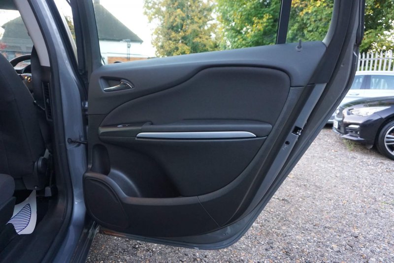 VAUXHALL ZAFIRA TOURER