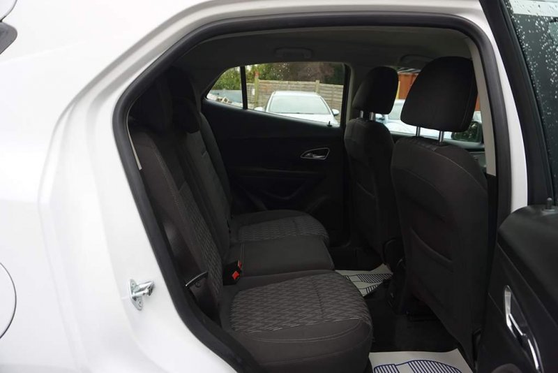 VAUXHALL MOKKA