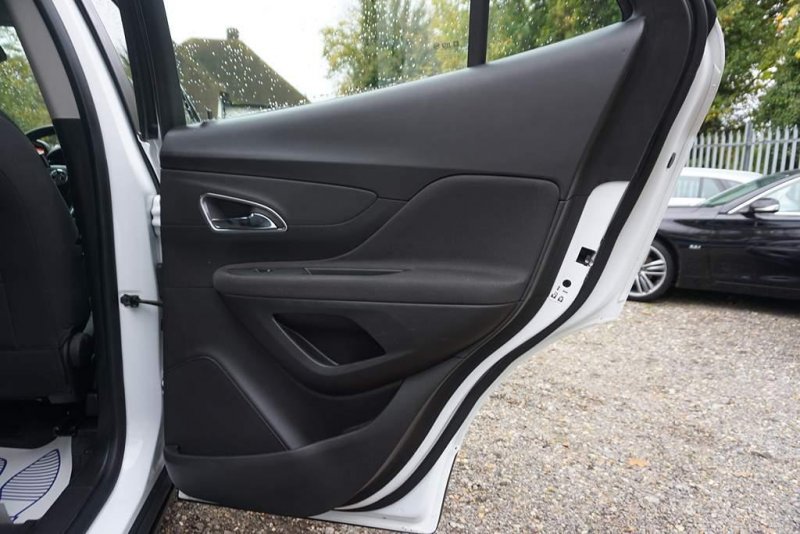 VAUXHALL MOKKA