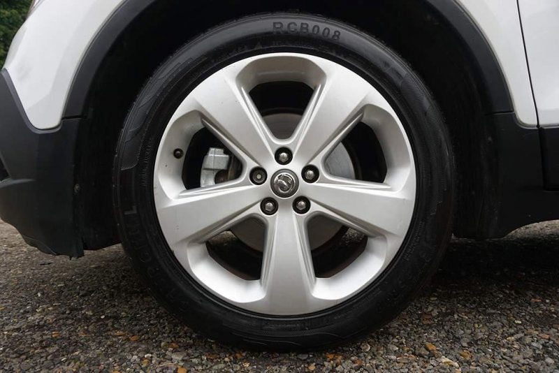 VAUXHALL MOKKA