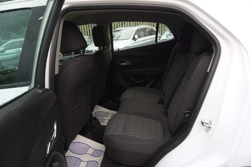 VAUXHALL MOKKA